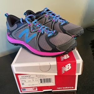 New Balance 69V1 Women’s Size 7.5 WO69GP trail running, Gray Pink/blue Lace-Up
